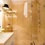 Residenza B 4*