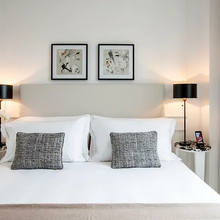 Residenza B 게스트하우스 4*