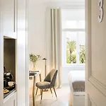 Residenza B Affittacamere 4*