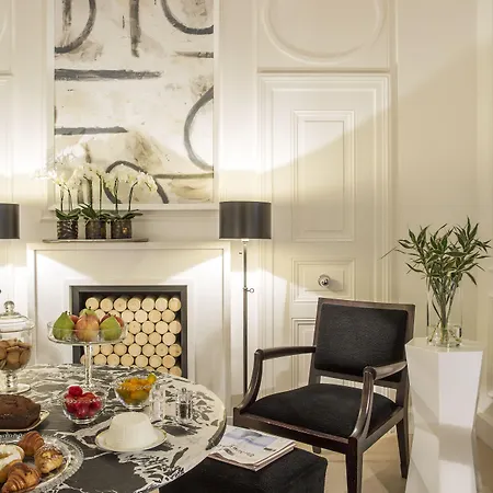 ゲストハウス Residenza B 4*