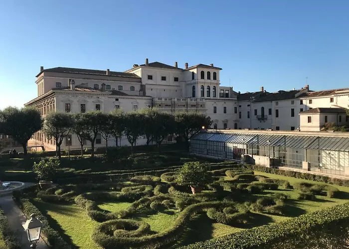 Residenza B Pensión 4*